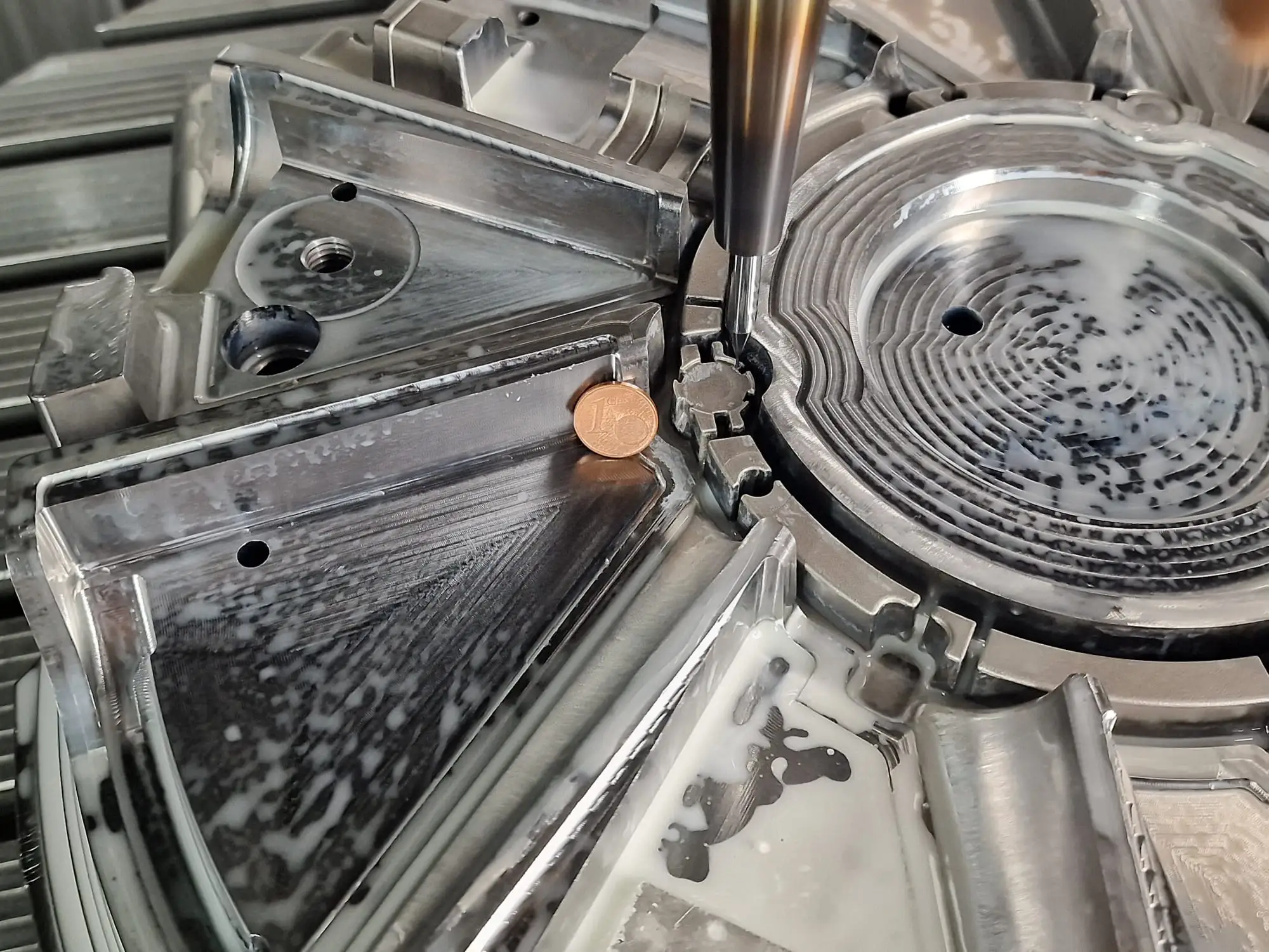 Präzisionsbearbeitung einer komplexen Werkzeugform